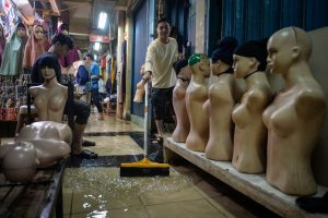 チプリル市場が排水不良で冠水