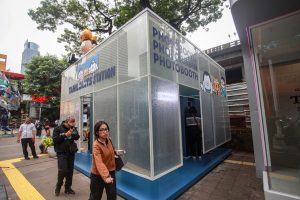 MRTと人気漫画がコラボ店