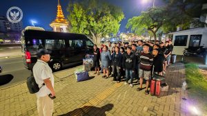 インドネシア人440人解放、カンボジアの詐欺摘発で