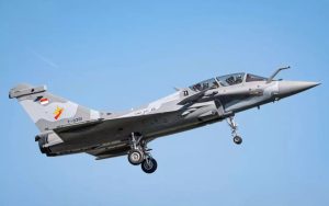 国防省、仏ラファール戦闘機3機を受領