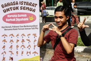 手話で通じ合う喜びを