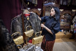 ジャカルタで手工芸展、取引目標1025億ルピア