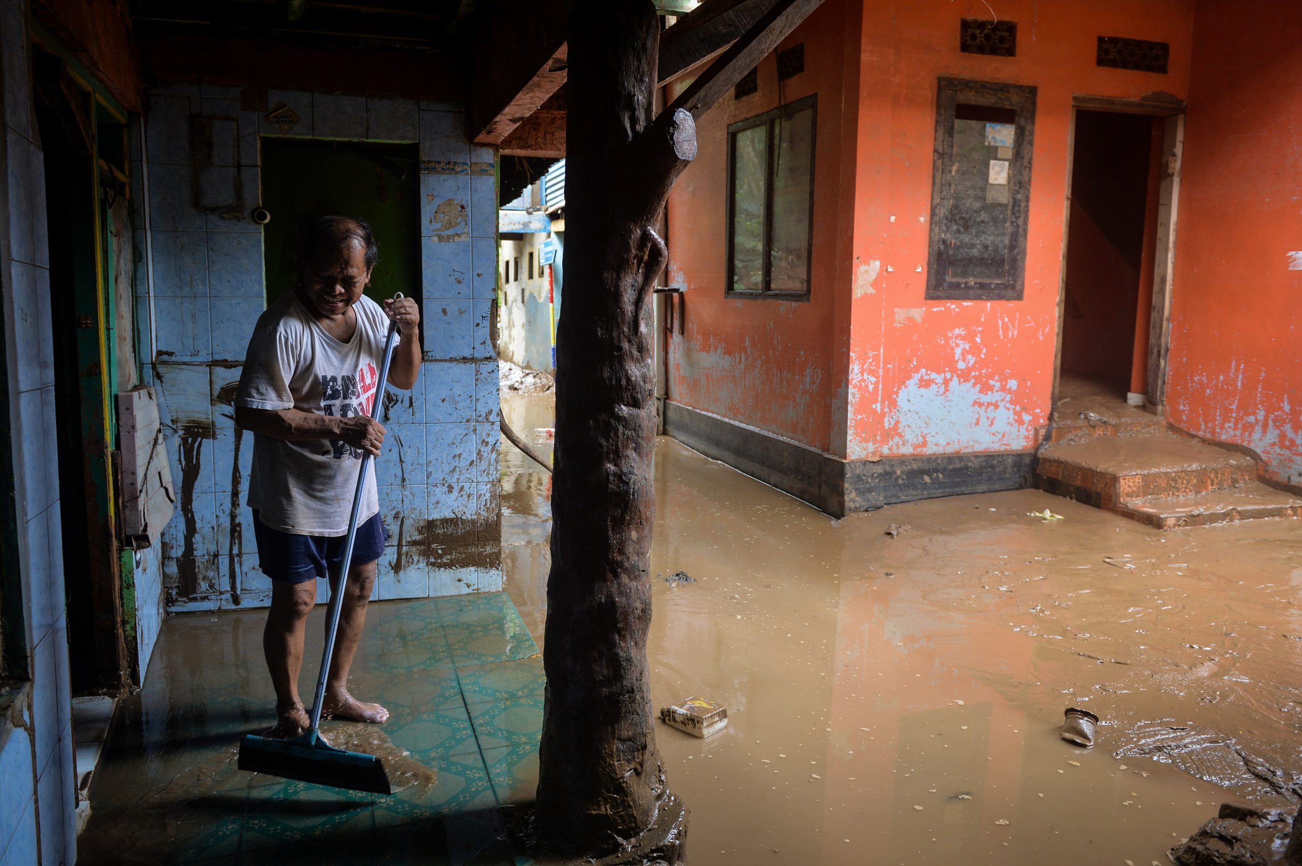 ジャカルタ全域「洪水収束」を発表