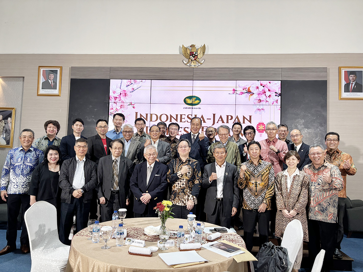 ジャバベカがフォーラムー日系商社首脳と経済展望を討議