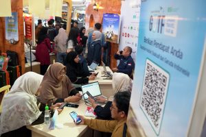 聖地巡礼、航空券を割引販売