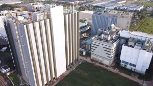 連載・データセンター急成長 ㊤ー長者番付にデータセンター創業者が登場　　　　　　　　　　　　　　　　　　　　　　　　　　　　　　　　　　　　　コロナ禍以降急成長、国内外投資相次ぐ