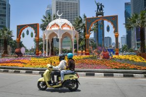 レバランへ街彩る