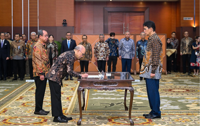 新財務次官に「知日派」ロバート氏