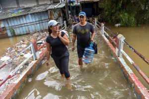 西ジャカルタで浸水被害