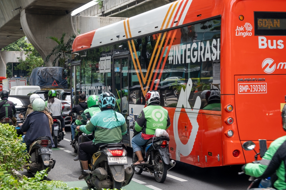 配車運転手85万人に特別手当、大統領指示