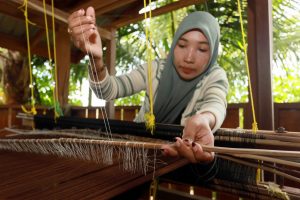 アチェの織物を世界に