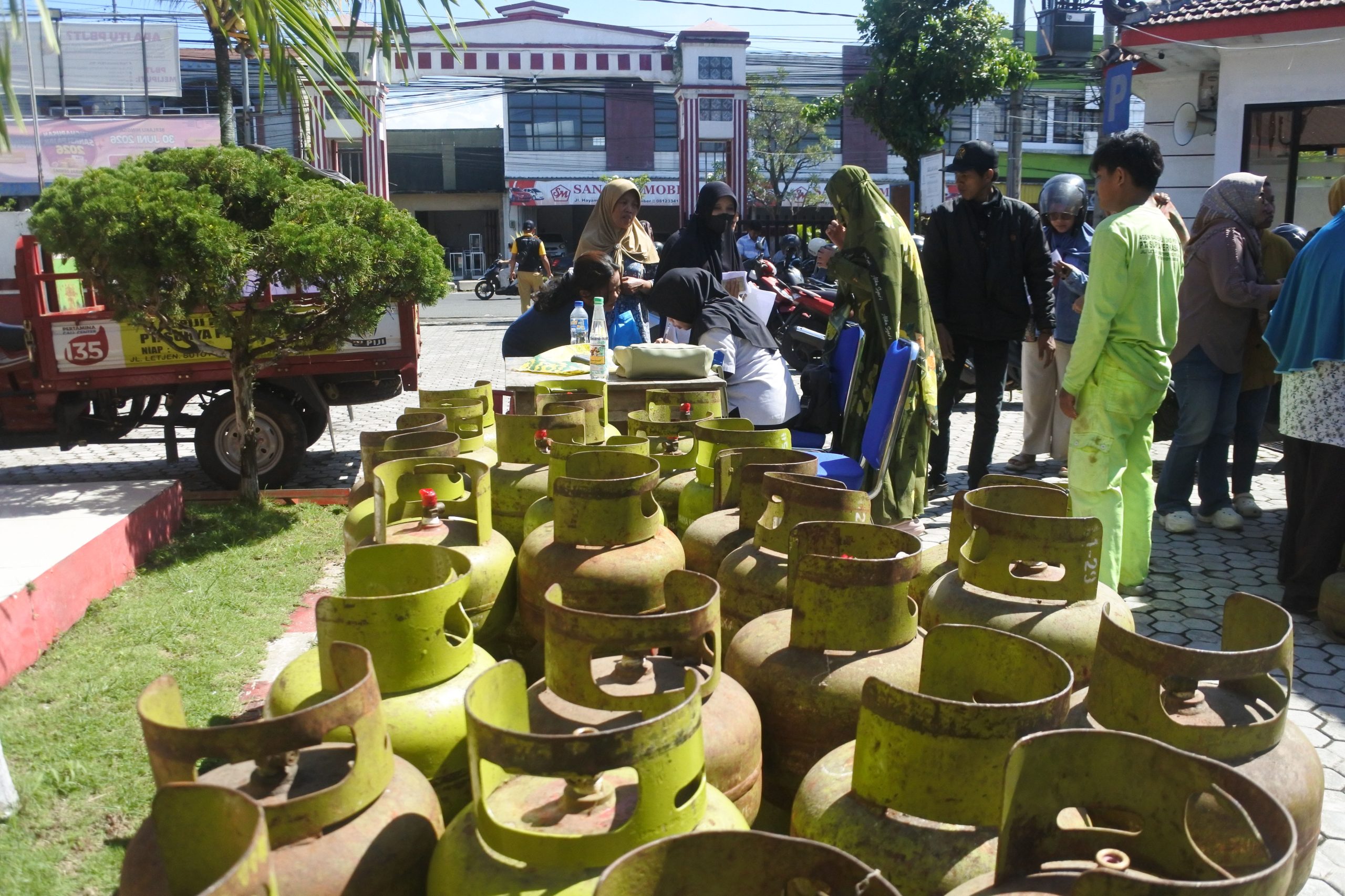 LPG輸入関税を半年限定で撤廃