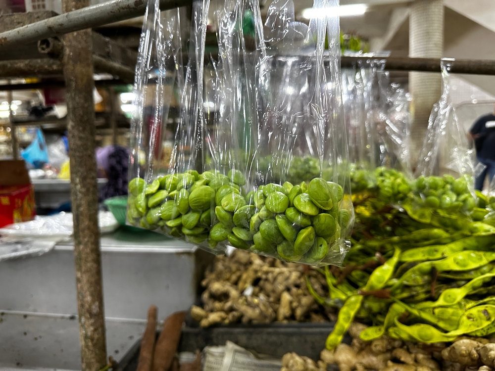 体臭が変わるほど臭いけど美味い！ープテ豆とジェンコル、インドネシアの個性派食材