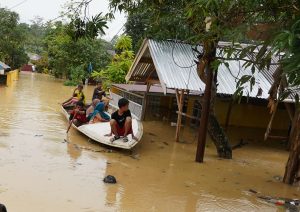 クンダリで床上浸水相次ぐ