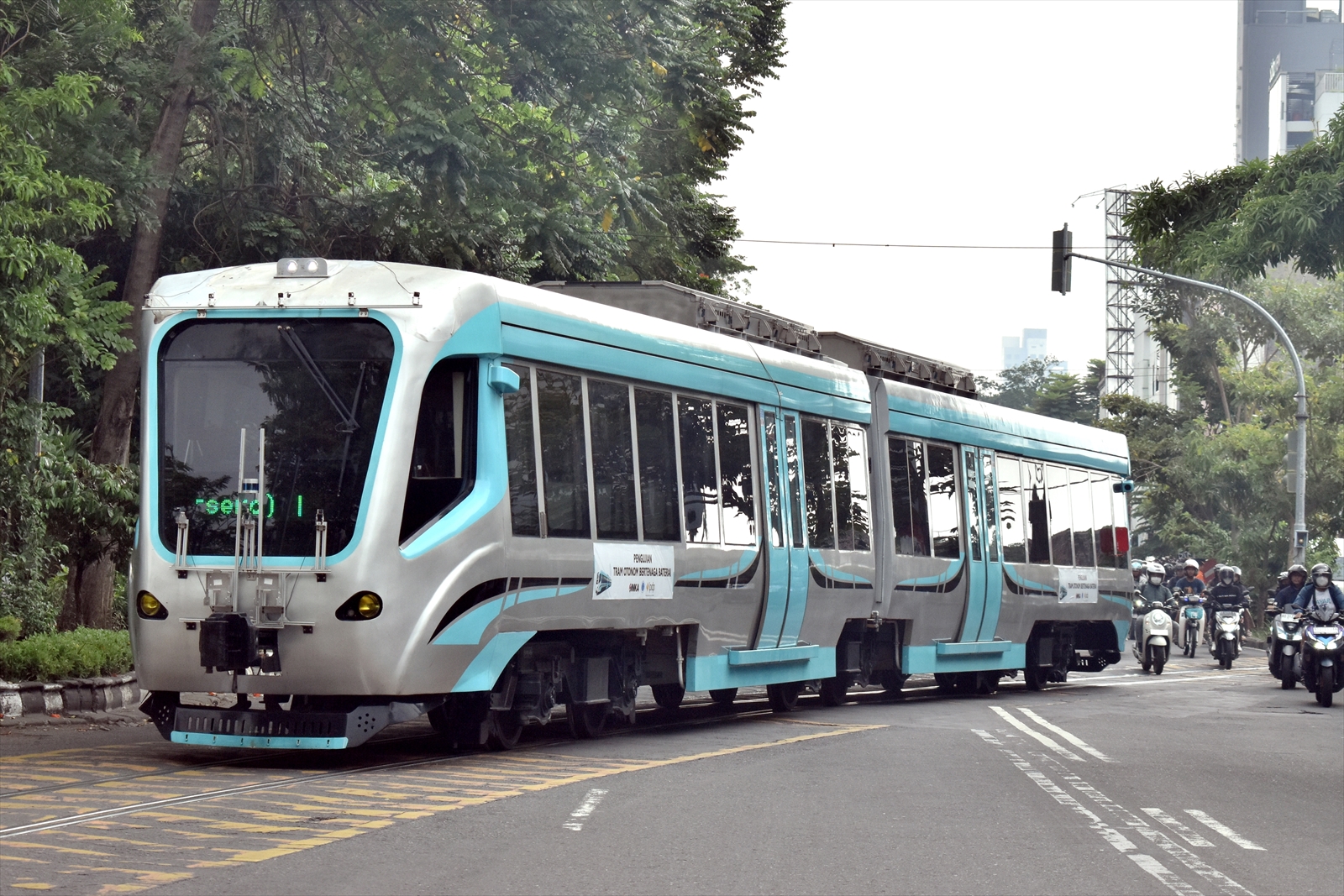 国鉄設備投資計画に「蓄電池車」ーバンドン近郊で、日本企業に参入機会
