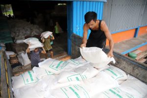 メダンで食糧援助を強化