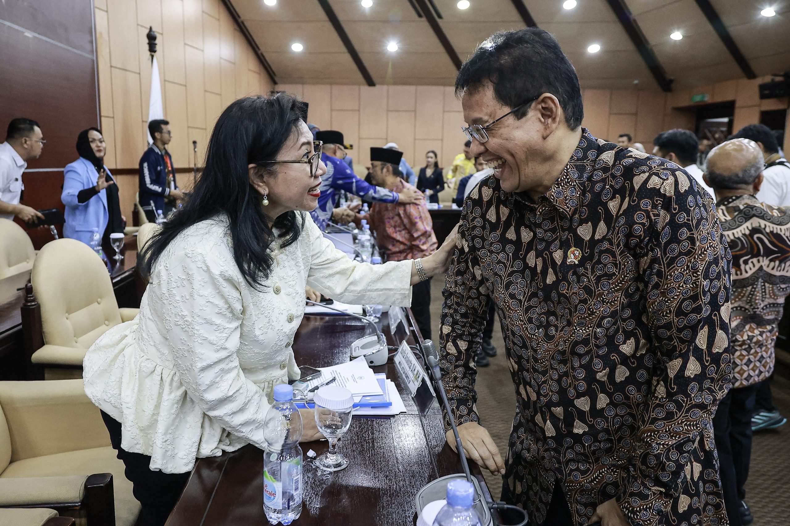 プルバヤ氏、中国の大学で講演