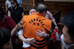 融資不正で禁錮８年