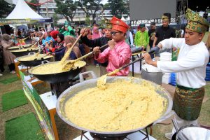 ムラユの食文化を伝える