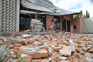 パルでＭ6.7の地震