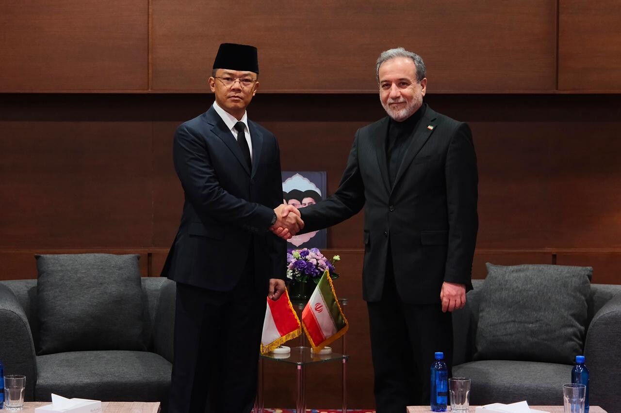 イランと協力強化確認
