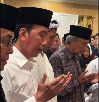 ジョコウィ氏ら政財界から弔問相次ぐーゴーベル氏を惜しむ声
