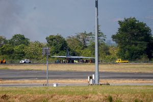 軍航空機、2日連続で事故