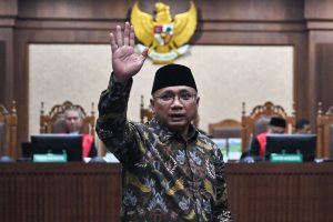 ハッジ汚職で前宗教相初公判