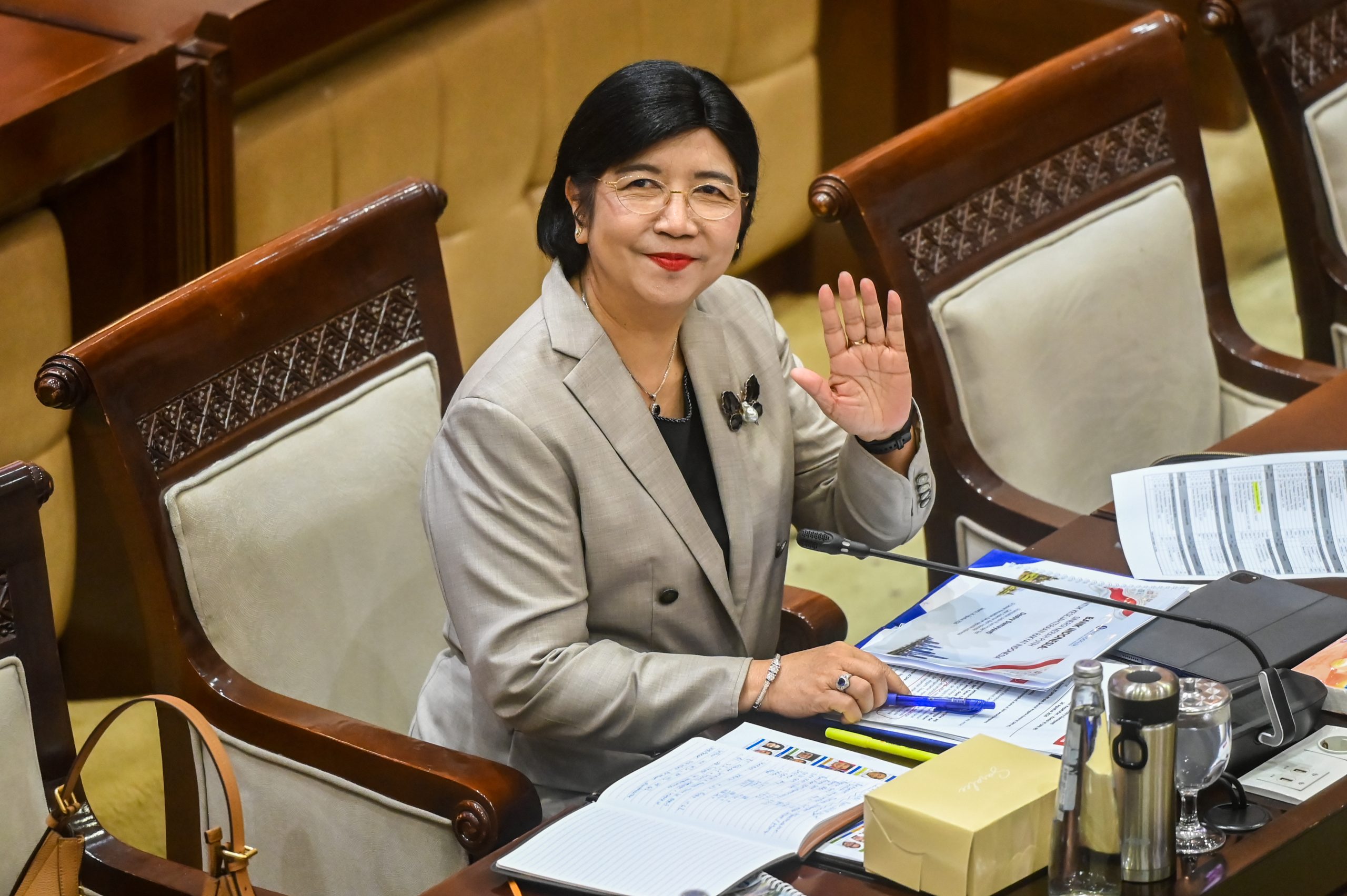 ＢＩ次期総裁にデストリ氏ー国会委が承認、初の女性総裁へ