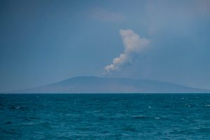 アナック・クラカタウ山が再び噴火