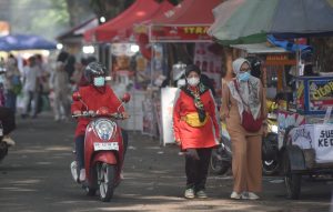 カーフリーデー、煙害で一時中止