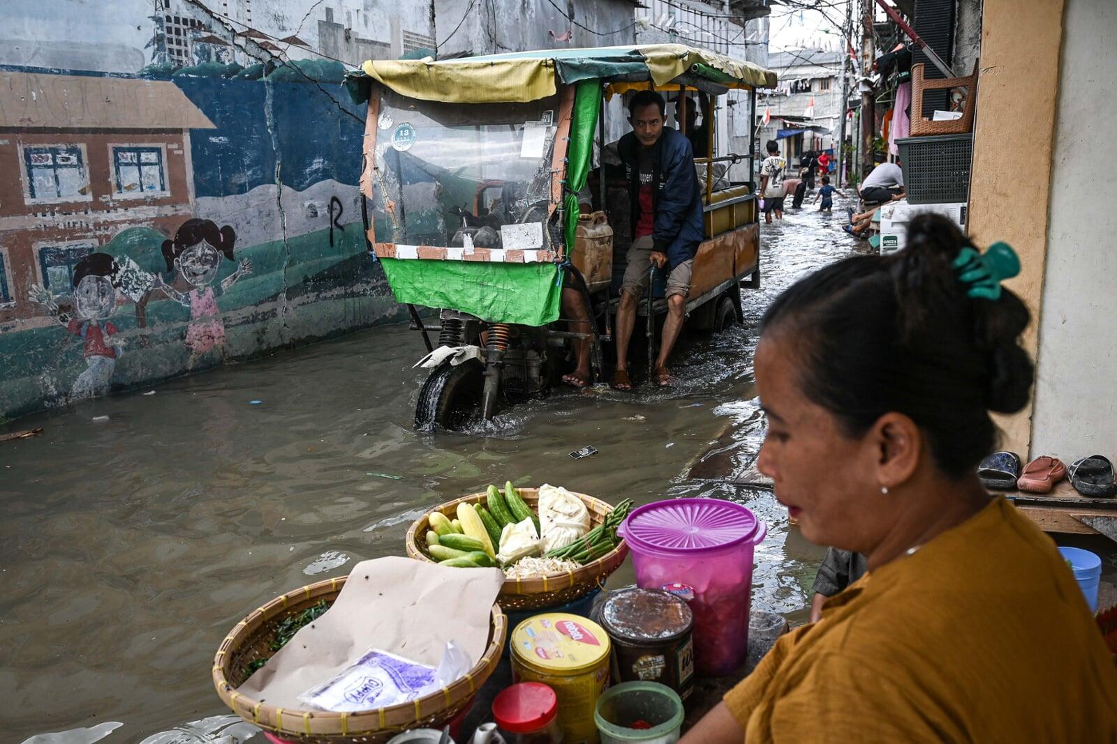 短信ニュース：１週間の大雨強風、気象庁が各地に警戒呼びかけ