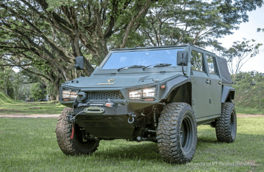 短信ニュース：政府高官に国産ジープ義務化