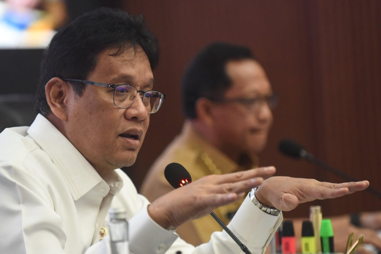 紙おむつ・おしり拭きにも物品税？財政確保へ対象拡大