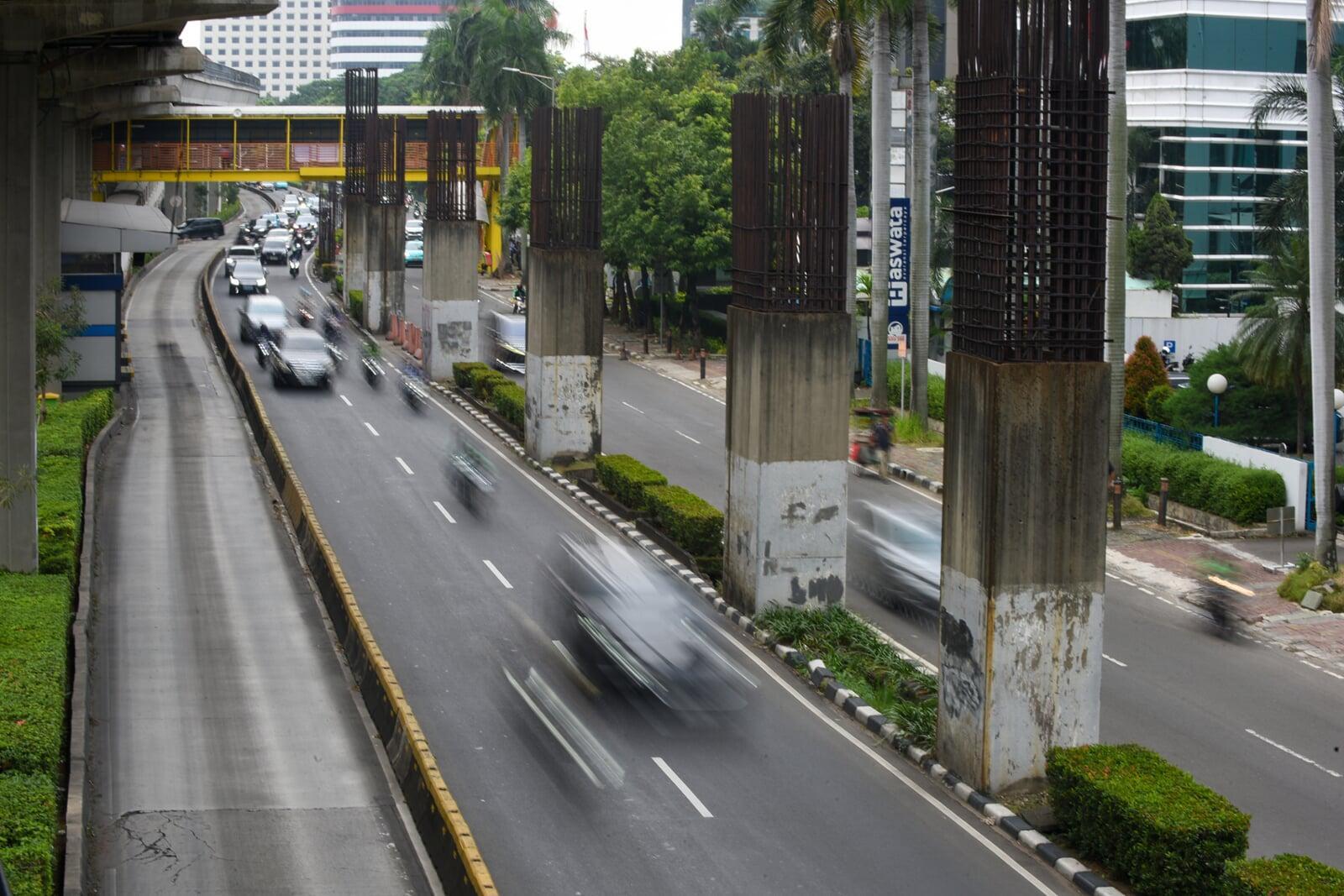 短信ニュース：放置モノレール橋脚、１カ月以内に撤去へ