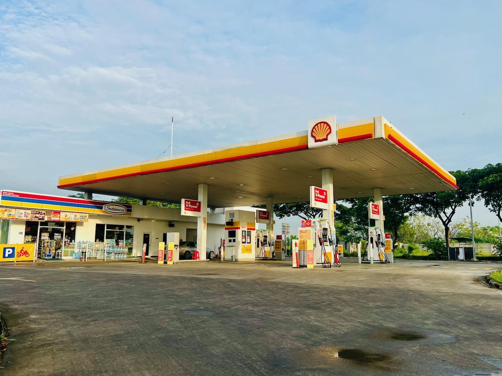 短信ニュース:シェル、26年に石油・ガスの上流開発投資再開