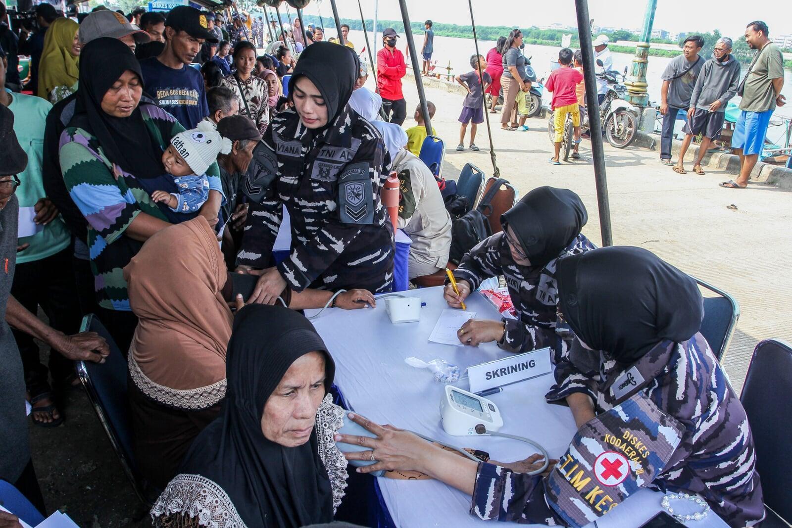 海軍がボランティア活動、艦隊創設記念で