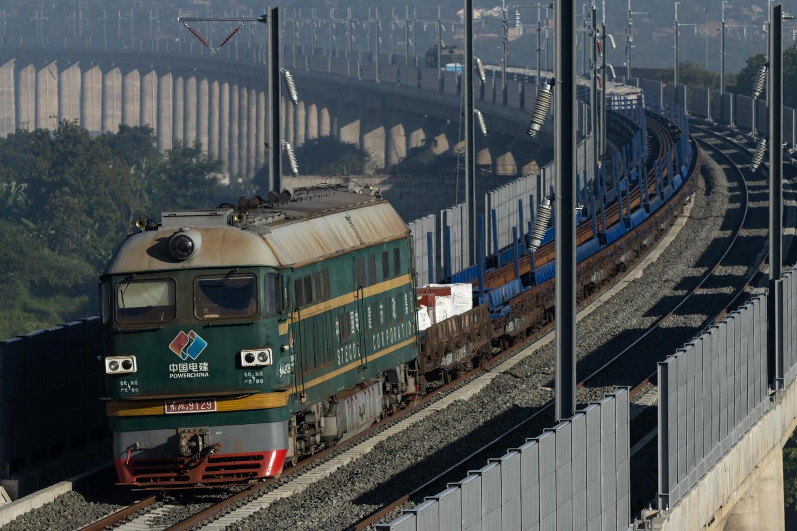 日本案は「盗まれた」のか