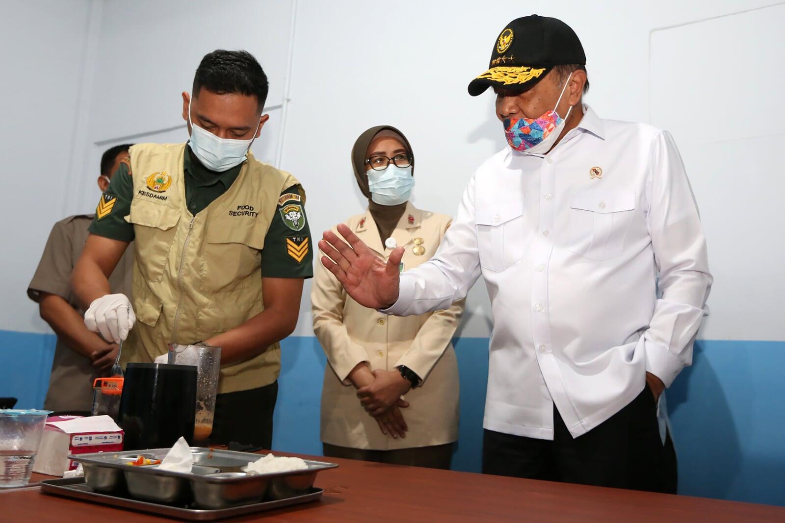 短信ニュース：政府、無償給食倍増、8000万人へ